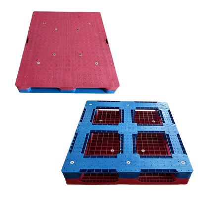 Plastová paleta barevně sladěná pro průmyslovou dopravu